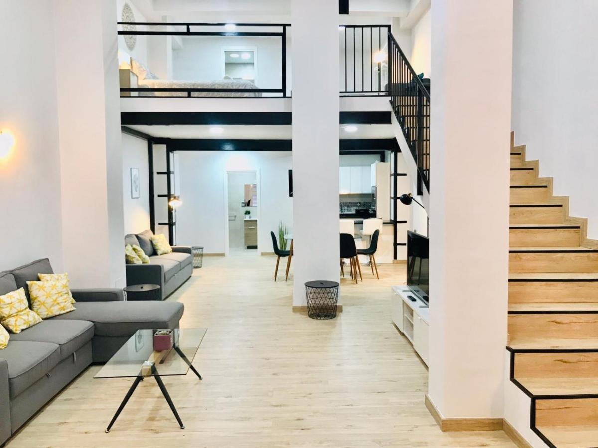 Modern & Spacious Apartment In Plaza De La Merced Málaga Exterior foto