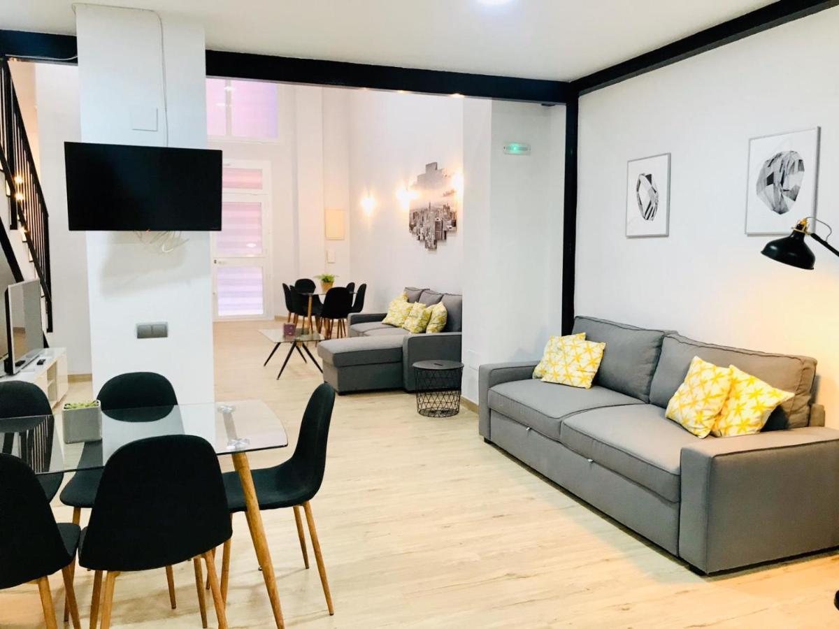 Modern & Spacious Apartment In Plaza De La Merced Málaga Exterior foto